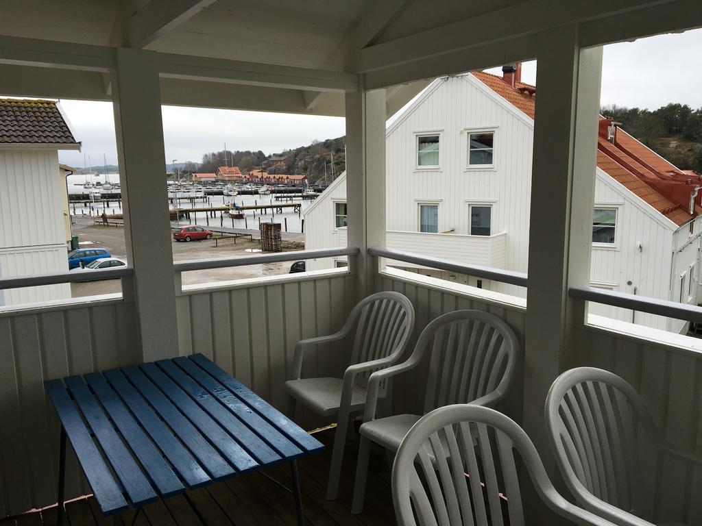 Grebbestads Vandrarhem Exterior foto